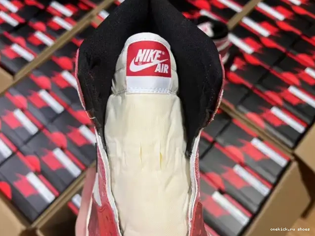 Rep DV1748-601 HIGH THE SPIDER-MAN ACROSS OG JORDAN 1 SPIDER-VERSE 0514